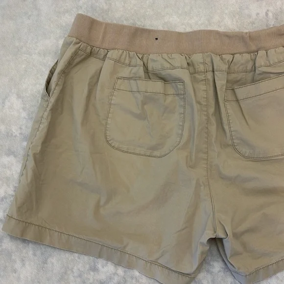 Lane Bryant Pull On Khaki Style Tan Shorts Elastic Waist. Size 14 Super Comfy - Picture 7 of 10
